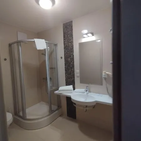 아파트 Diva - By Jantar